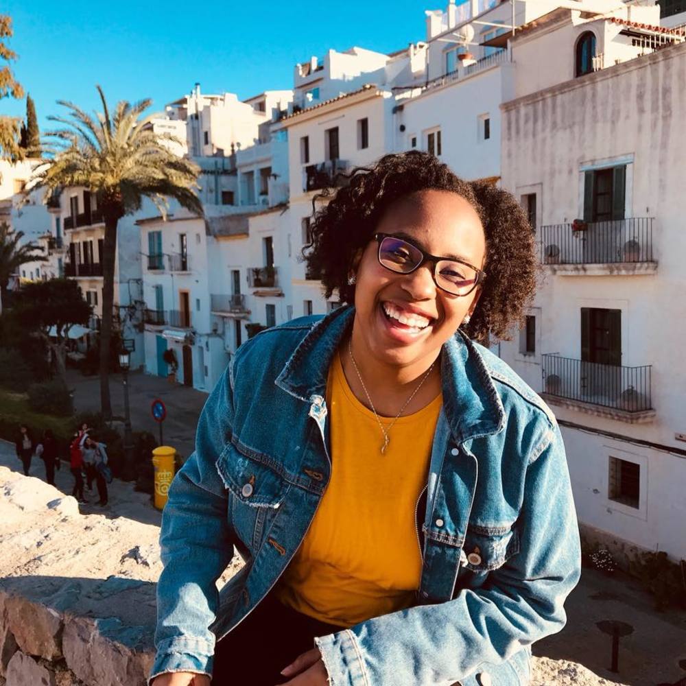 Meet your Posher, Konica